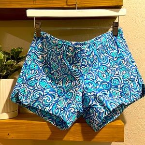 Lilly Pulitzer Side Zip Short. Size 0